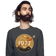 Load image into Gallery viewer, Retro Twin Suns

