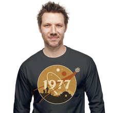 Load image into Gallery viewer, Retro Twin Suns
