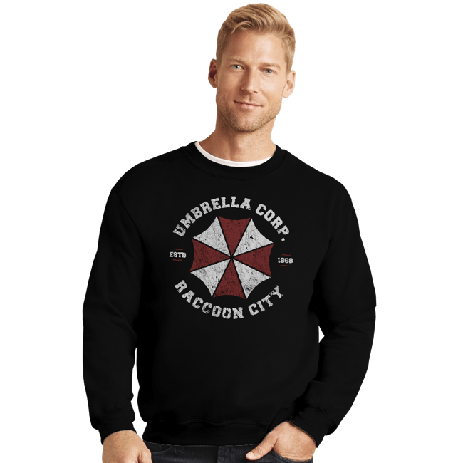 Daily_Deal_Shirts Crewneck Sweater, Unisex / Small / Black Welcome To Raccoon City