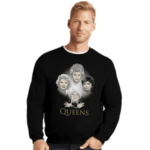 Shirts Crewneck Sweater, Unisex / Small / Black Golden Queens
