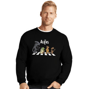 Shirts Crewneck Sweater, Unisex / Small / Black Aliens On Abbey Road