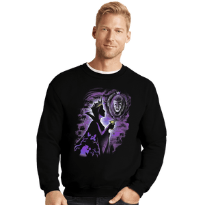 Shirts Crewneck Sweater, Unisex / Small / Black Queen's Black Magic