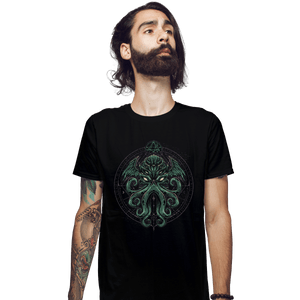 Shirts Fitted Shirts, Mens / Small / Black Great Cthulhu