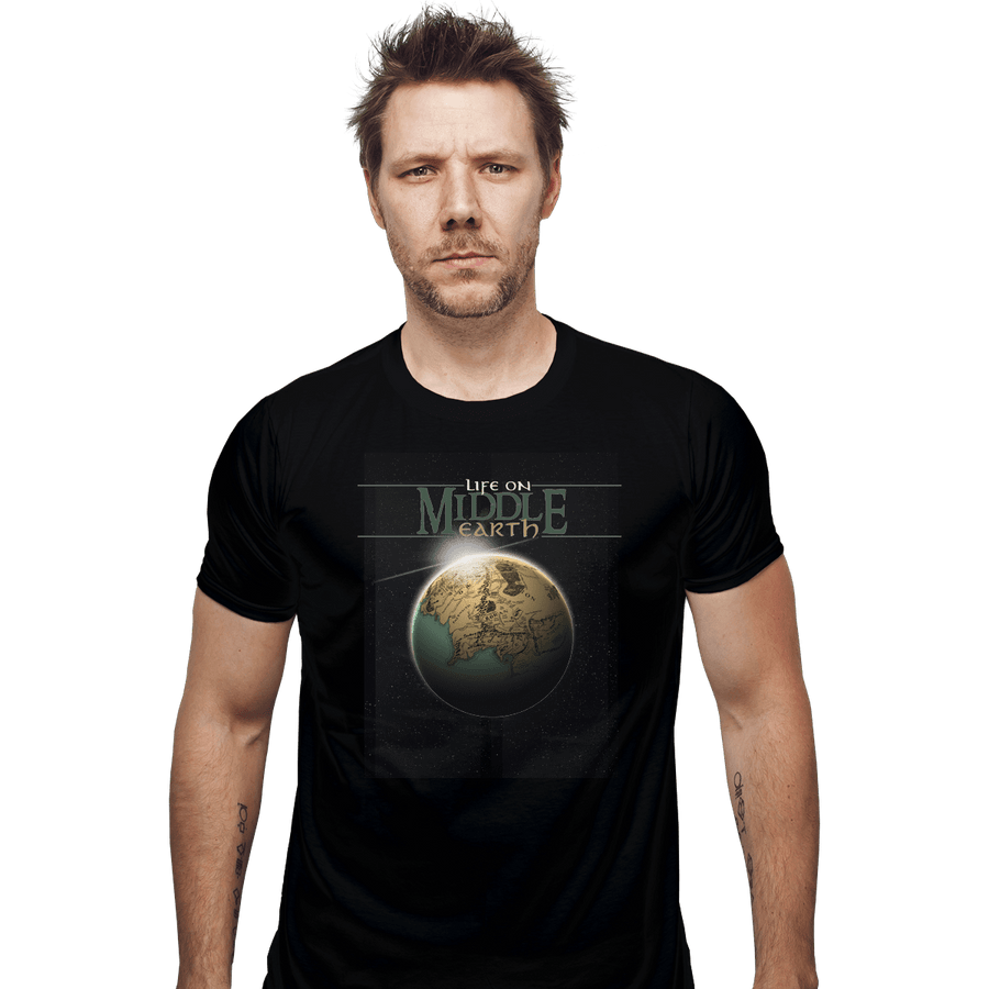 Shirts Fitted Shirts, Mens / Small / Black Life On Middle Earth