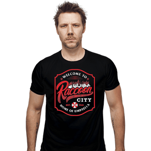 Shirts Fitted Shirts, Mens / Small / Black Raccoon City