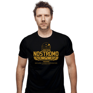T-Shirt Uomo Urban Backwoods USCSS Nostromo – Fan Alien – Colore Nero – Taglia S – Cotone Premium 190g – Regular Fit