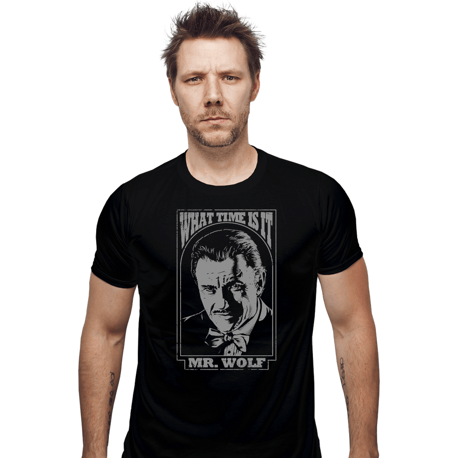 Shirts Fitted Shirts, Mens / Small / Black The Wolf