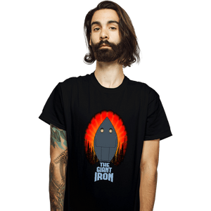 Shirts T-Shirts, Unisex / Small / Black The Giant Iron