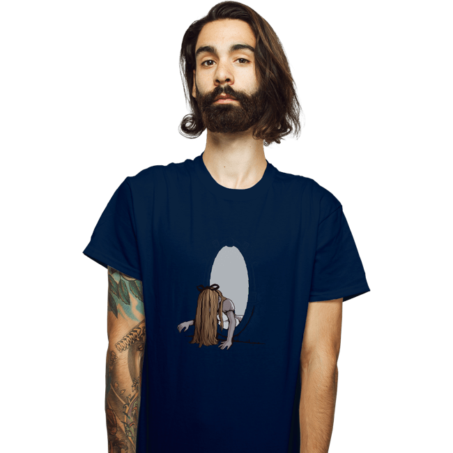 Shirts T-Shirts, Unisex / Small / Navy The Looking Glass