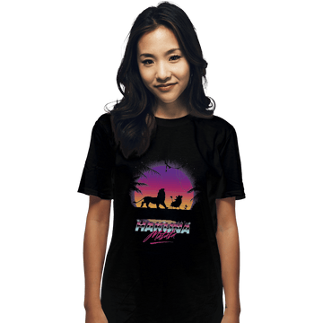 Shirts T-Shirts, Unisex / Small / Black Retro Matata