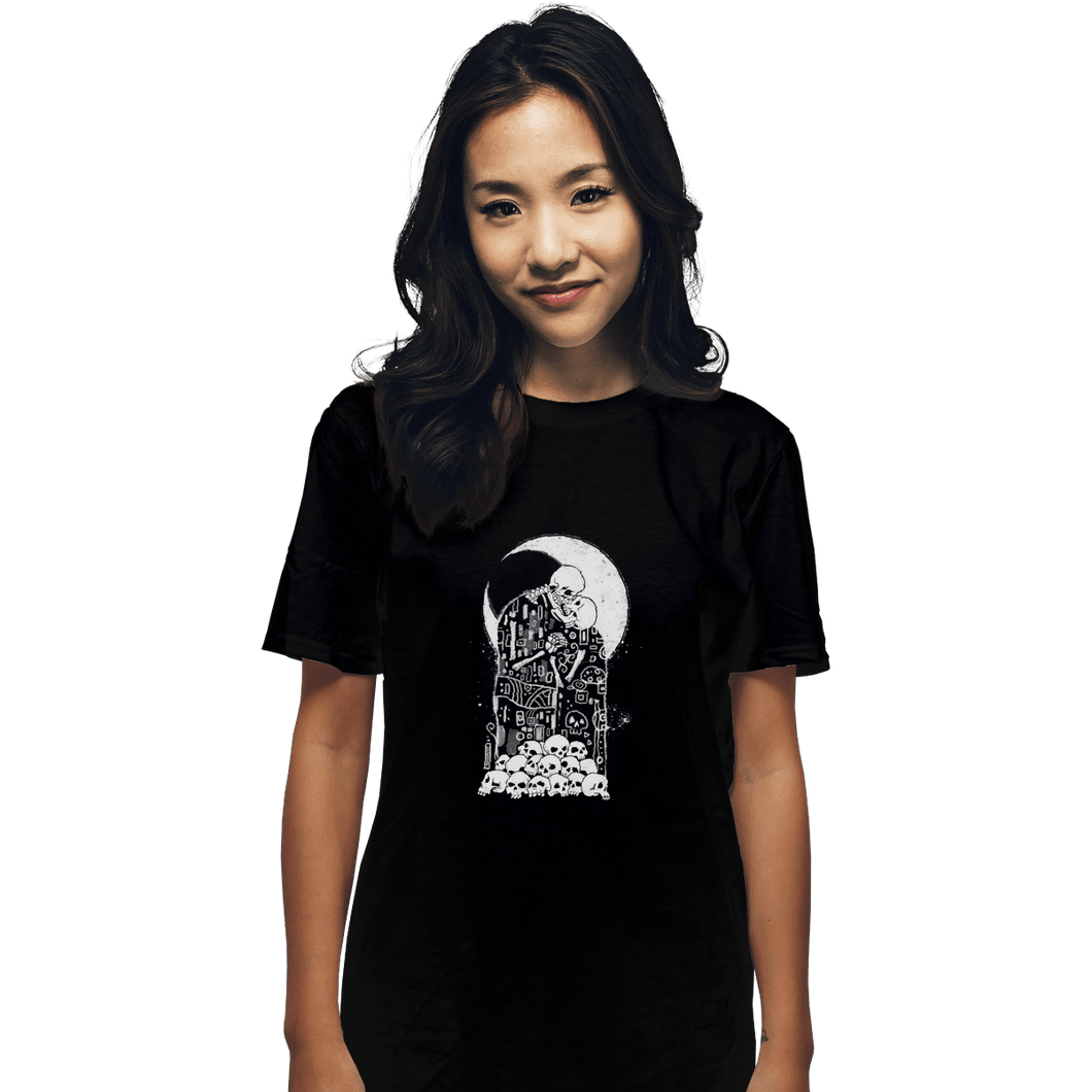 Shirts T-Shirts, Unisex / Small / Black The Kiss Of Death
