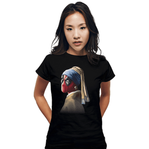 Shirts Fitted Shirts, Woman / Small / Black Hero With A Pearl Earring