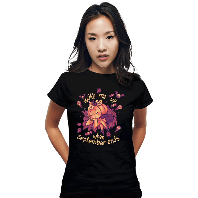 Shirts Fitted Shirts, Woman / Small / Black Sleepy Pumpkin