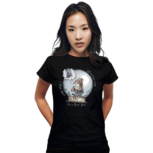 Shirts Fitted Shirts, Woman / Small / Black The Girl Who Waited