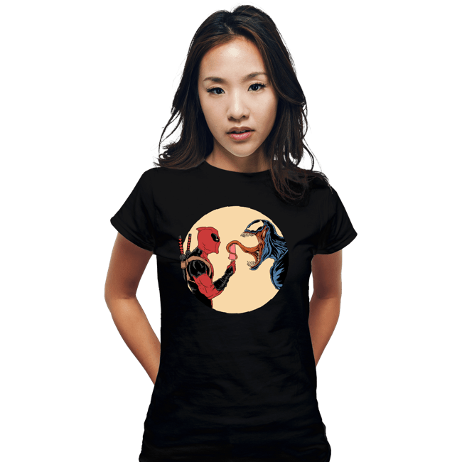 Shirts Fitted Shirts, Woman / Small / Black Venom Ice Cream