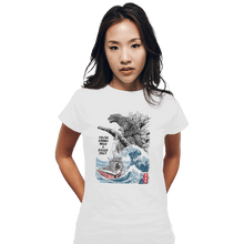 Load image into Gallery viewer, Shirts Fitted Shirts, Woman / Small / White Orca In Japan
