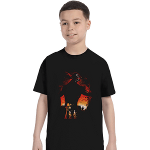 Shirts T-Shirts, Youth / XS / Black Colossal Titan